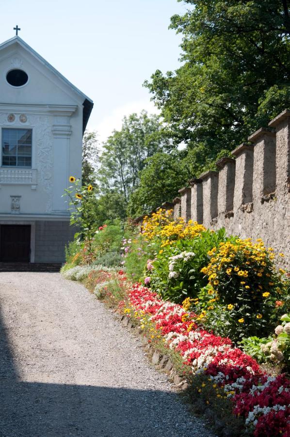 Kloster Wernberg 호텔 외부 사진